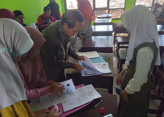 Hari Pertama PPDB di Purwokerto, Banyak Orang Tua Belum Membawa Berkas Lengkap