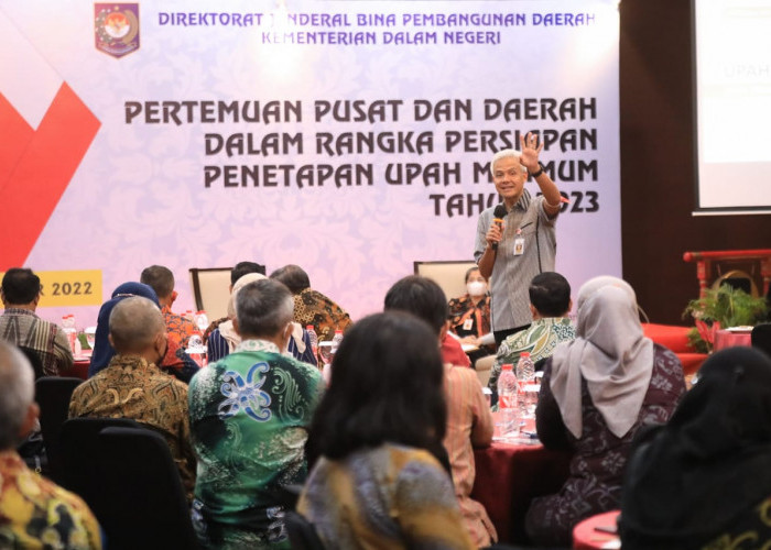 Ganjar Bocorkan Strategi Penetapan Upah Minimum Jateng ke Disnaker se-Indonesia