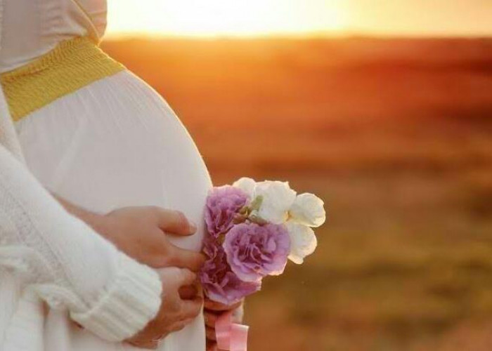 5 Mitos Kehamilan Penting untuk Anda Ketahui, Simak Faktanya!