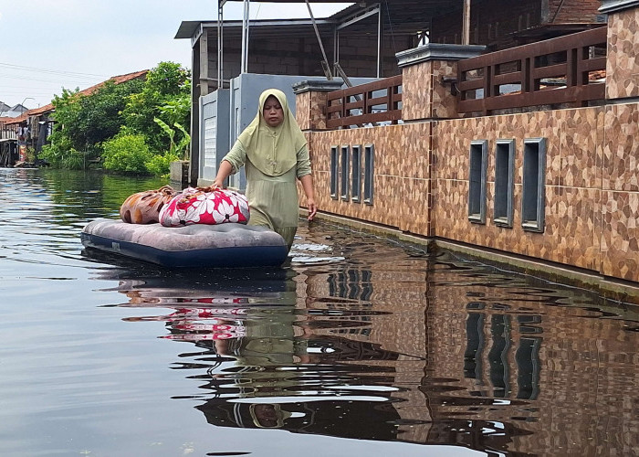Ironi HUT ke-120 Kota Pekalongan: 1750 KK di Pasirsari Terjebak Banjir Akibat Tanggul Jebol