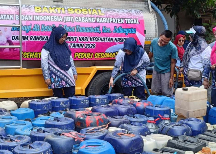 Krisis Air Bersih di Kaki Gunung Slamet, Warga Tamansari Tegal Rela Antre Air Berjam-jam