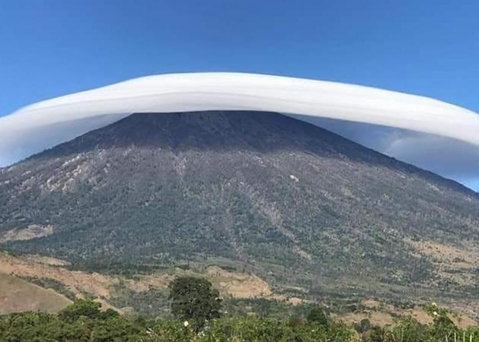 Mitos Gunung Rinjani dan Larangannya yang Timbulkan Aura Mistis