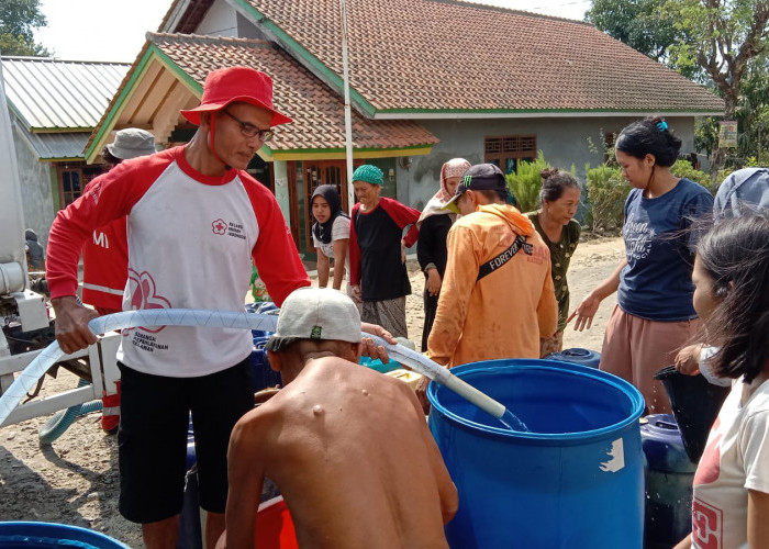 20 Desa di Tegal Krisis Air Bersih Terdampak Fenomena El Nino, PMI Kucurkan 684.000 Liter Air 