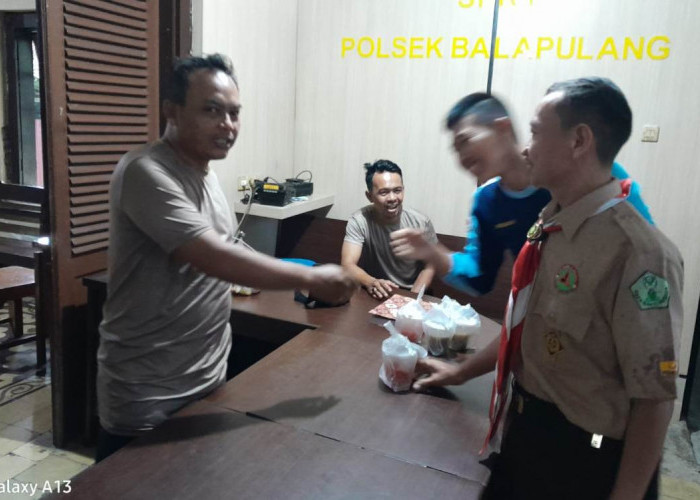 Tak Cuma Amankan Wilayah, Aksi Peduli Lebaran 2026 Kwarran Balapulang Tegal Juga Bagikan Takjil Gratis