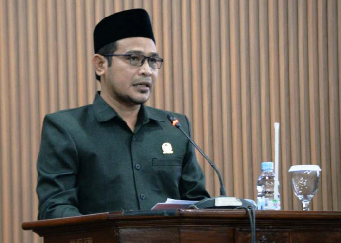 Jalan Gumayun-Sindang Tegal Rusak, DPRD Tegal Minta Perbaikan Total