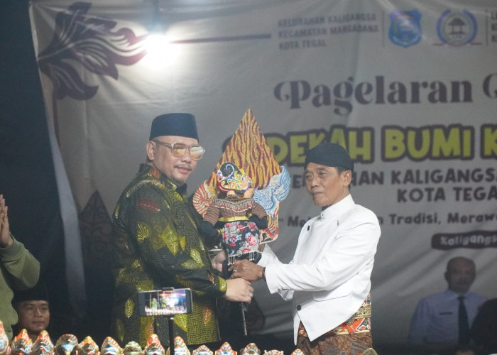 Lestarikan Tradisi Sedekah Bumi, Wali Kota Tegal Puji Komitmen Warga Kaligangsa