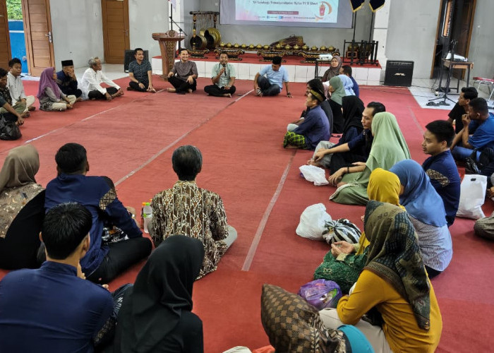 Tangis Haru di Lapas Tegalandong, Warga Binaan Buka Puasa Bareng Keluarga