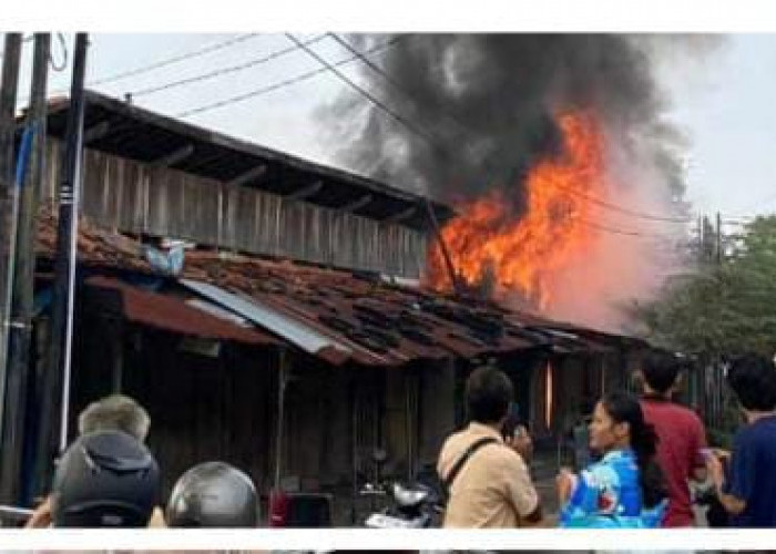 Pasar Alun-alun Kota Tegal Kebakaran, Kerugian Ditaksir Capai Rp500 Juta