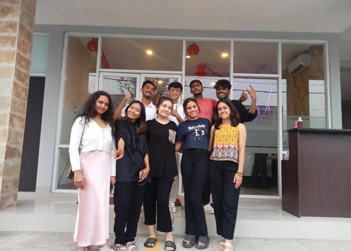 11 Siswa Luar Negeri Bersaing dalam Kompetisi Pelajar Bersama Mahasiswa Indonesia di Tegal