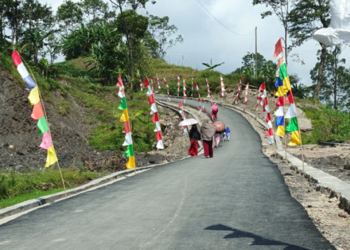 Pembangunan Jalan Baru di Sridadi Brebes Bikin Warga Semringah