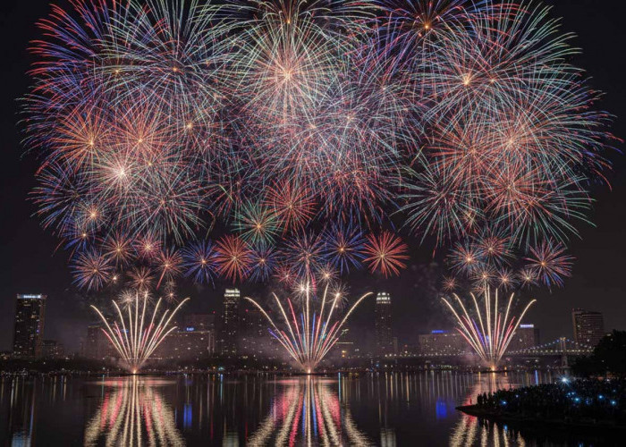 Kabupaten Tegal Tanpa Pesta Kembang Api Tahun Baru 2026, Bupati Beri Penjelasan Ini