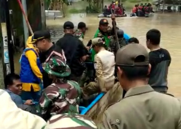Banjir di 14 Kecamatan di Cilacap Mulai Surut, Tinggal 4 Kecamatan yang Masih Terendam Air