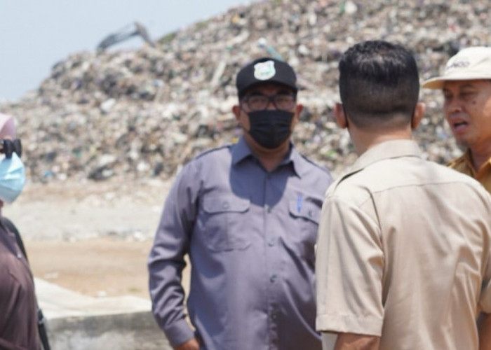 DPRD Kota Tegal Evaluasi Program Kroyokan Sampah di TPA Bokong Semar