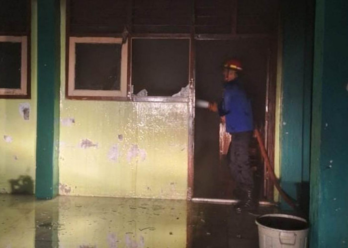 Warga Panik! MTs NU Sunan Kalijaga Tegal Kebakaran di Pagi Buta