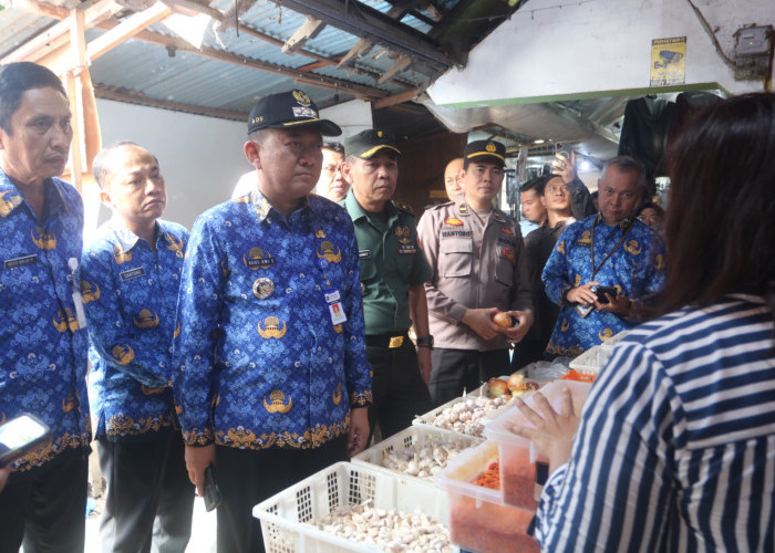 Jelang Nataru, Sejumlah Kebutuhan Pokok di Tegal Merangkak Naik