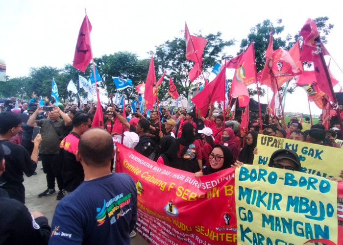 Aksi May Day di Brebes, Tiga Serikat Buruh Datangi KPT Bawa 5 Tuntutan