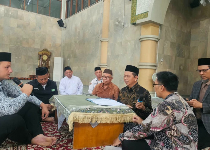WNA Asal Hungaria Robert Ver Jadi Mualaf di Slawi, Ucapkan Syahadat di Kantor MUI Kabupaten Tegal