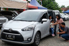 Mobil Bekas Berpintu Geser Elektrik, Berapa Harga Fitur yang Dulu Identik dengan Mobil Mahal?