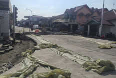 Proyek Pengecoran Jalan, Perempatan Balamoa Pangkah Tegal Ditutup Tiga Hari Hingga Jumat