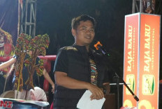 Merinding! 14 Barongan Kolosal Guncang Kepandean, Bupati Tegal Bangga