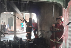 Kebakaran Pasar Induk Bumiayu Brebes, Api Muncul dari Kios Diduga akibat Korsleting Listrik