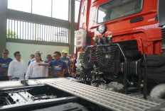 Bupati Tegal Resmikan Service Centre Truk di SMK Negeri 1 Adiwerna pada Peringatan HUT ke-47