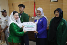 Bupati Brebes Salurkan Bantuan dari Beasiswa hingga Kaki Palsu