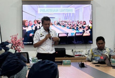 Disperintransnaker Kab. Tegal Bekali Buruh Pabrik Rokok dengan Ketrampilan Linting SKT
