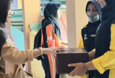 OSIS SMK Satya Praja 2 Petarukan Pemalang Salurkan Dana Hasil Donasi 