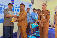 Paceklik, 1.500 Nelayan Kabupaten Tegal Terima Bansos Beras