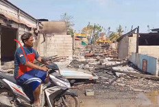 Tujuh Gudang dan Satu Kapal Sampan di Kluwut Brebes Terbakar, Kerugian Ditaksir Capai Ratusan Juta