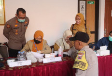 Siap Diterjunkan untuk Tracing Kasus TBC di Tegal Pak Bhabin Jalani Screening