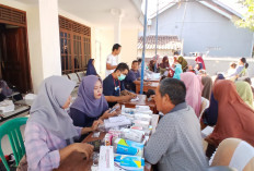 Ratusan Warga Ikut Pengobatan Gratis yang Digelar PDI Perjuangan Brebes