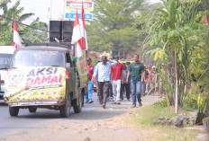 Bawa Sejumlah Tuntutan, Warga di Brebes Geruduk Balai Desa 