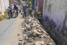 Proyek Drainase Jalan A Yani Petarukan Pemalang Disorot, Warga Pertanyakan Material dan Papan Informasi