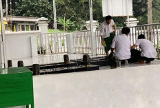  Kaji Manuskrip, Misi Penyelamatan Jejak Tegal dari Lembaran Tua yang Rapuh