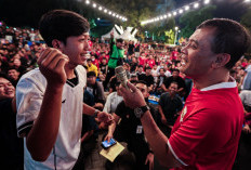 Sorak Ribuan Warga Semarang Nobar Timnas Indonesia Bersama Ahmad Luthfi