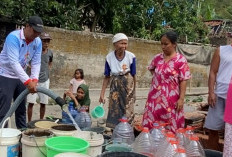 1.000 Liter Bantuan Air Bersih Kembali Disalurkan ke Warga di Brebes