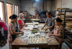 Review Keunikan Rasa Kue Latopia Khas Tegal, Renyah di Luar dan Manis di Dalam