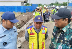 Ini Temuan Sidak Proyek Perbaikan Jalan Margasari-Jatibarang Bupati Tegal