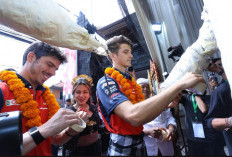 Joan Mir & Luca Marini di Bali: Belajar Tari Kecak & Sapa Bikers