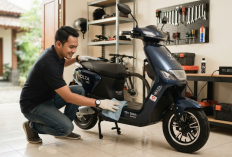 9 Tips Merawat Motor Listrik Subsidi di Rumah agar Awet Tanpa Perlu ke Bengkel