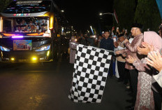 296 Jamaah Calon Haji Kota Tegal Diberangkatkan Wali Kota Dedy Yon