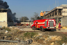 BREAKINGNEWS -- Kebakaran Hebat Terjadi di Slatri Larangan Brebes 