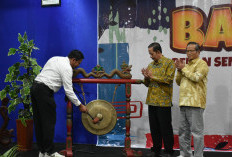 UPS Tuan Rumah PEKSIMIDA, Lomba Baca Puisi Jawa Tengah 2026 Berlangsung Meriah