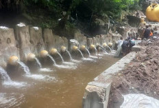 Mengungkap Asal Usul Pancuran 13 Guci Tegal dan Kisah Pangeran Sutra Wijaya