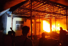 Gudang Rongsok di Banjarharjo Brebes Terbakar, Kerugian Capai Ratusan Juta