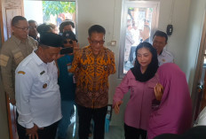 10 Bantuan Rumah Sederhana Layak Huni Diserahkan ke Warga Losari Brebes, Bupati Mitha Ungkap Hal Ini