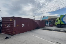 Truk Kontainer Terguling di Jalur Pantura Bangsri Brebes, Arus Lalin Sempat Terganggu