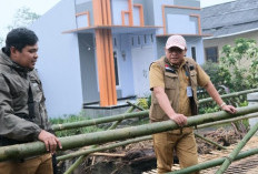 Pulihkan Akses Warga yang Terdampak Bencana, Pemkab Pemalang Kebut Pemasangan Jembatan